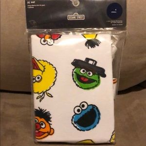 NWT Sesame Street 2- piece pajamas
